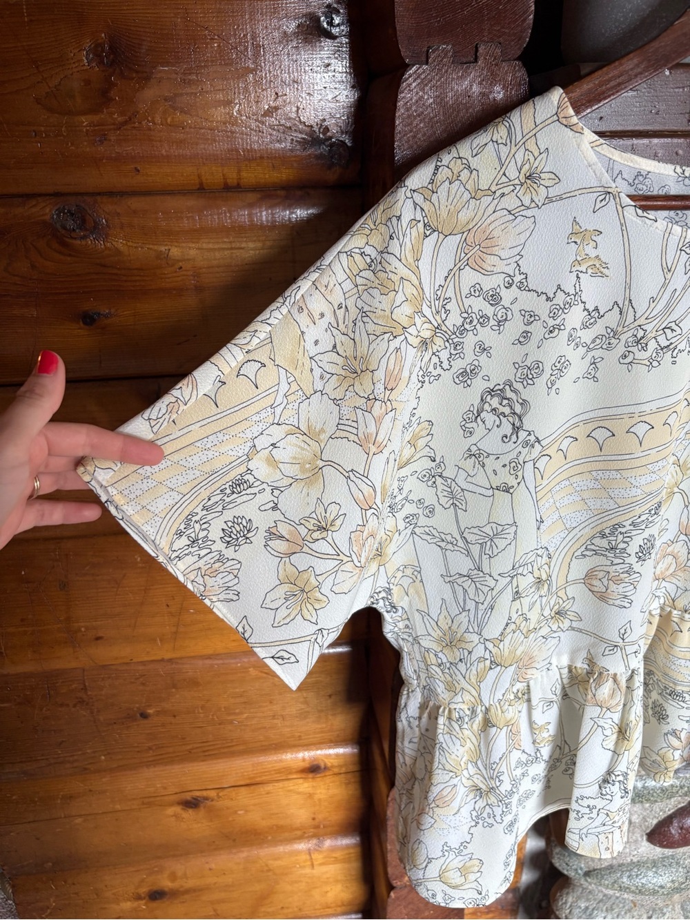 Wilfred Aritzia Cottagecore Floral Peplum Blouse Medium Yellow - Picture 4 of 7